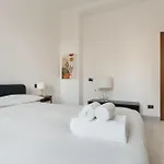 Apartament Guesthost - Cozy Near San Siro *