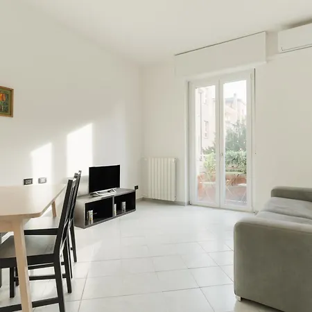 Apartament Guesthost - Cozy Near San Siro
