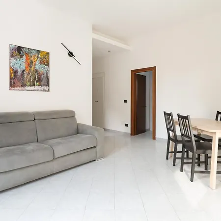 Guesthost - Cozy Near San Siro Mediolan