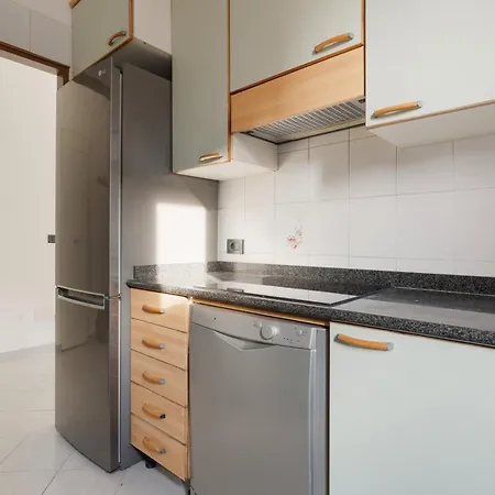 Guesthost - Cozy Near San Siro Apartman Milánó