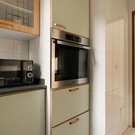 Apartman Guesthost - Cozy Near San Siro *